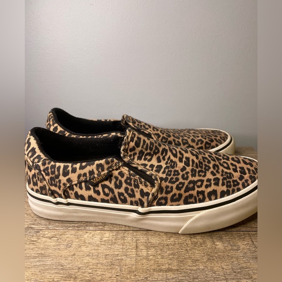 Vans Leopard Print Slip-On Shoes - Picture 2 of 4